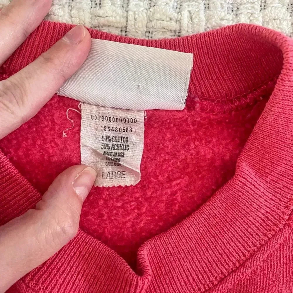 VINTAGE 90’s Pink Crewneck - Picture 3 of 5